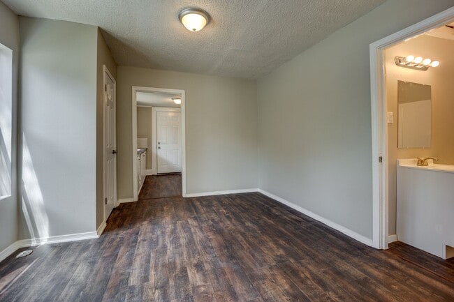 Building Photo - SF-036-1705 South Q Street TriPlex