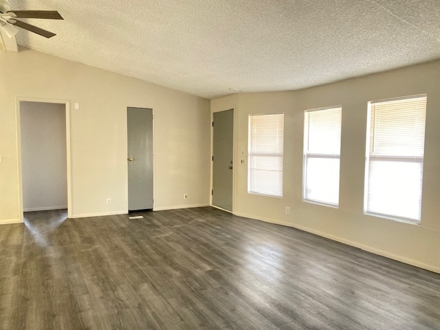 Building Photo - 954 Roadrunner Dr