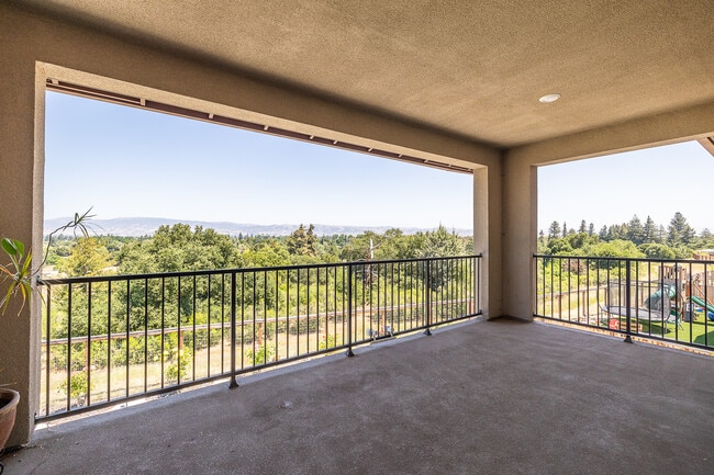 Building Photo - 1381 Porpor Ct