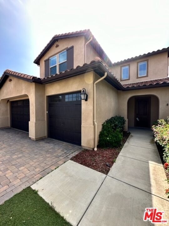 Building Photo - 17032 Cantlay St