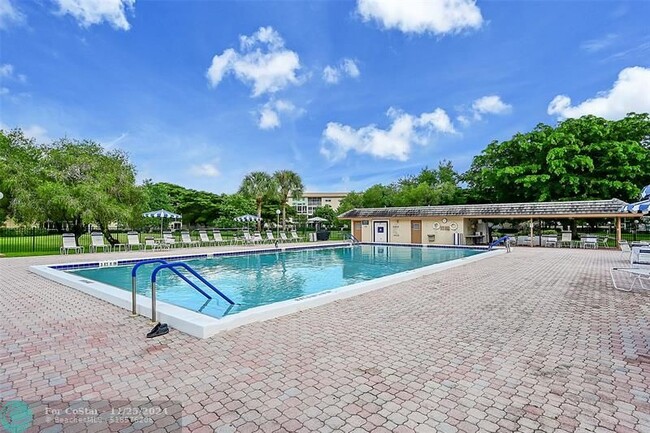 Building Photo - 1604 Abaco Dr