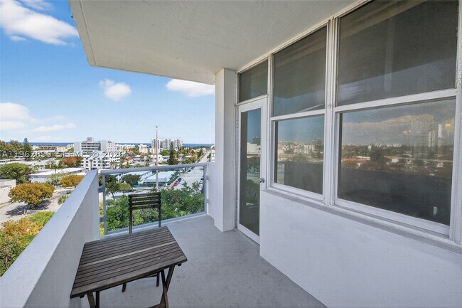 Building Photo - 7441 Wayne Ave