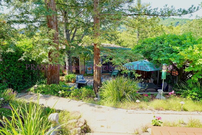 Building Photo - Quality San Anselmo Home Near Parks and Sc...