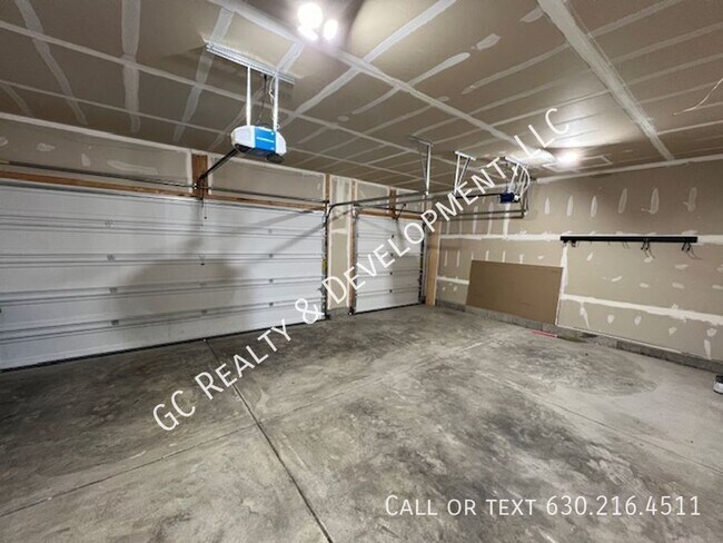 Building Photo - 846 Harwood Ave