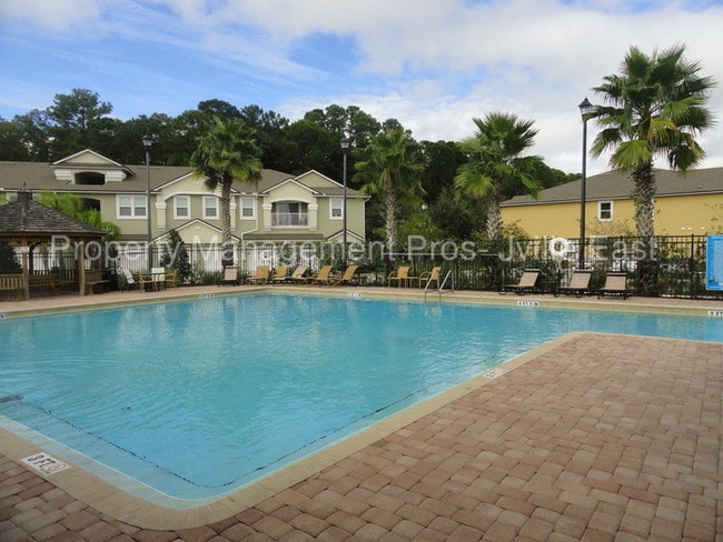 Building Photo - 7067 Deer Lodge Cir