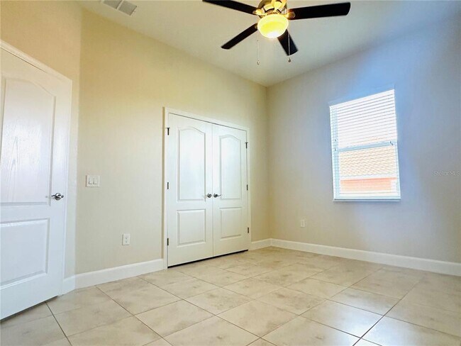 Building Photo - 809 Lake Marie Blvd