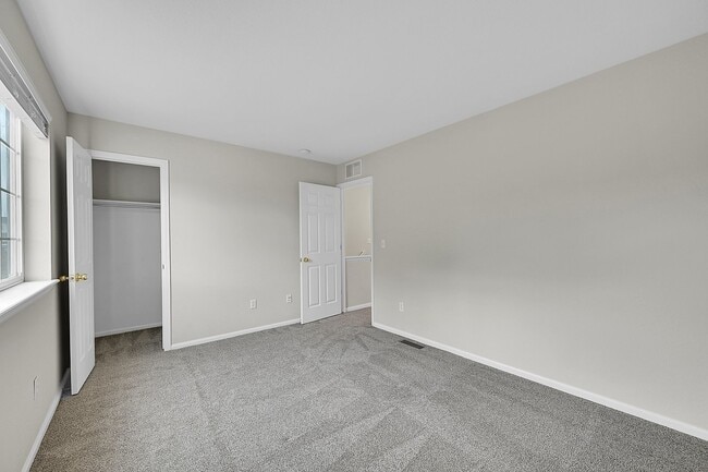 Building Photo - 8361 Newbury Way