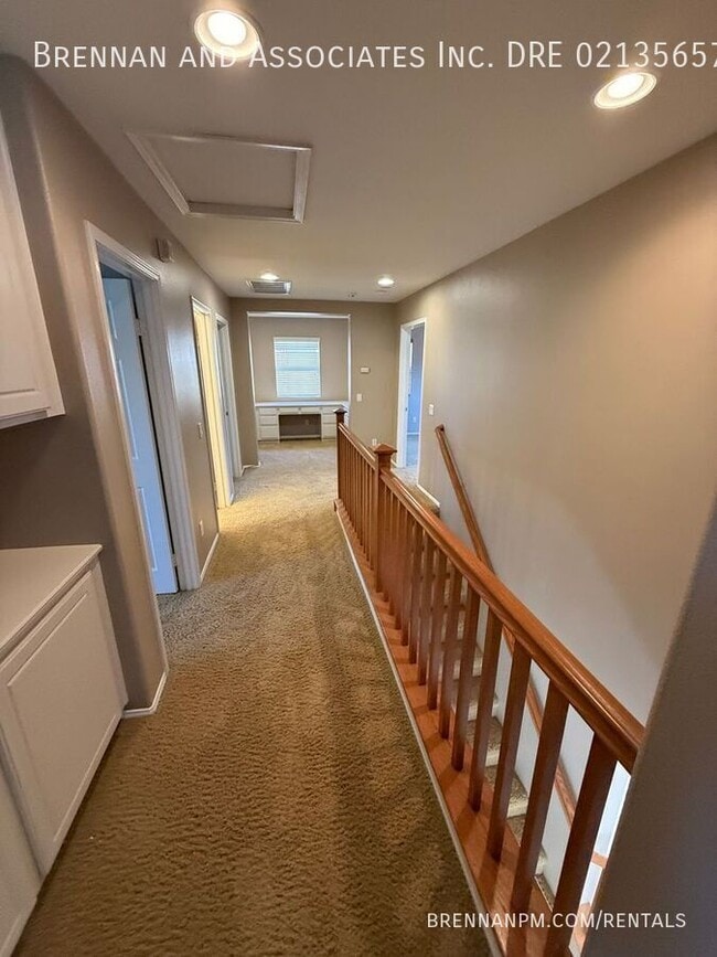Building Photo - 2122 Corte Condesa