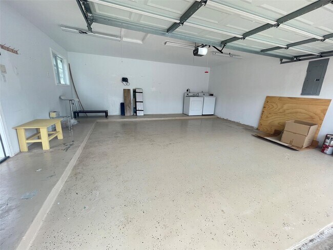 Building Photo - 3902 Breaux Bridge Ln
