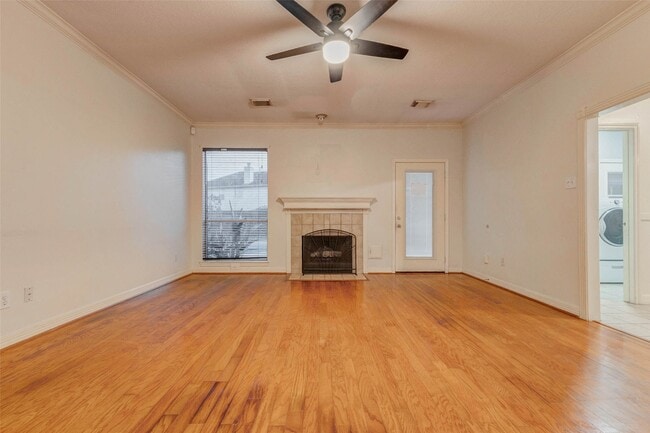 Building Photo - 1723 Park Ridge Dr