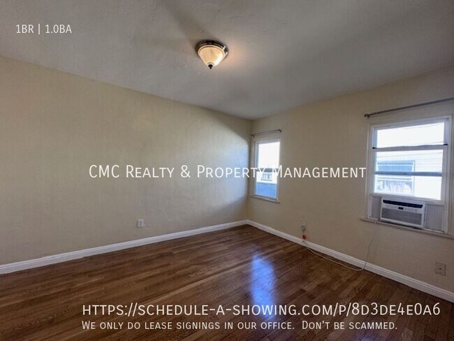 Building Photo - 827 E 4th St