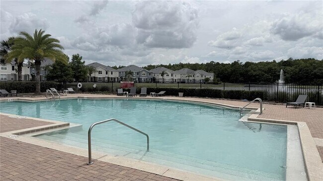 Building Photo - 6624 S Goldenrod Rd