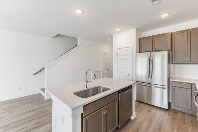 Building Photo - Section 8 Welcome!! "Chic Comfort Awaits: 3-Bedroom Haven with Granite Elegance in Huntsville"