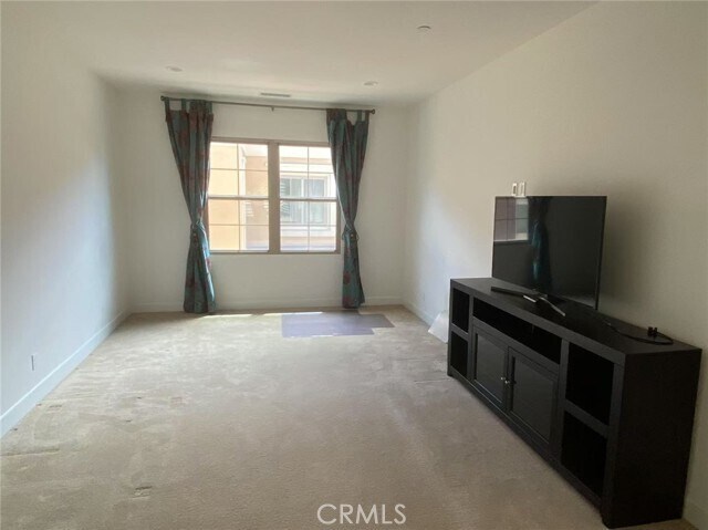Building Photo - 84 Hazelton
