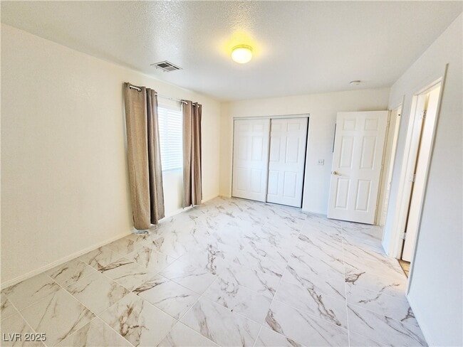 Building Photo - 600 San Lorenzo St