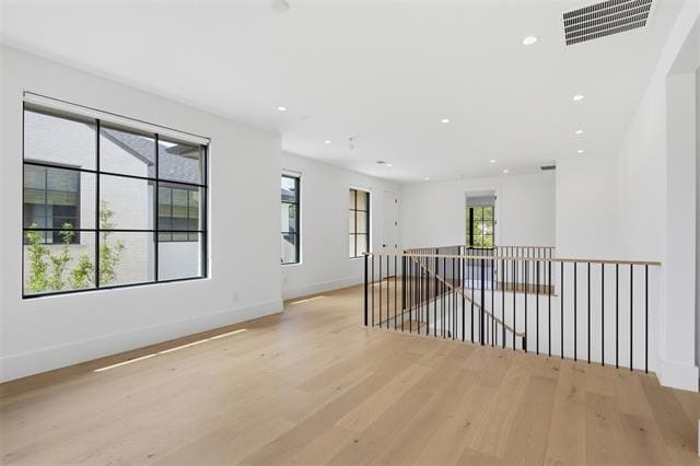 Building Photo - 9855 Kingsway Ave