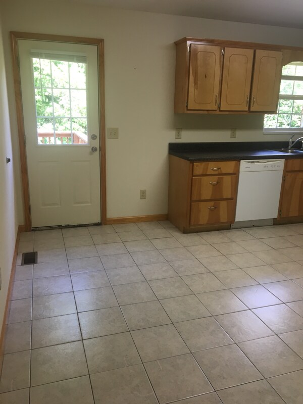 Building Photo - 4789 Old Tullahoma Hwy