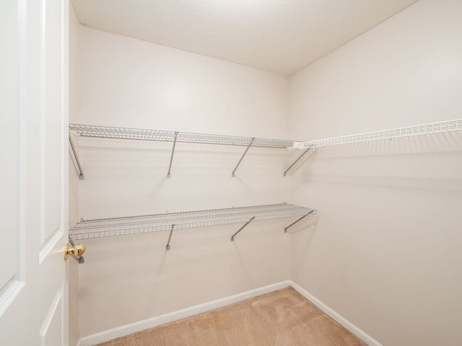 Building Photo - 53 Traditions Way