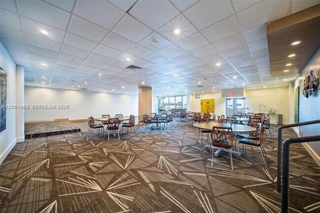 Building Photo - 5701 Collins Ave
