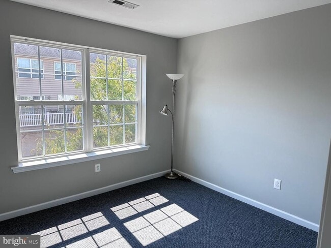 Building Photo - 220 South St