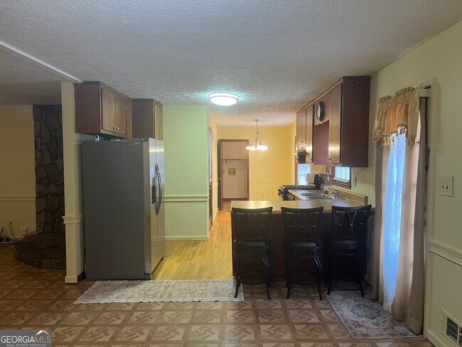 Building Photo - 40 Wagon Wheel Dr