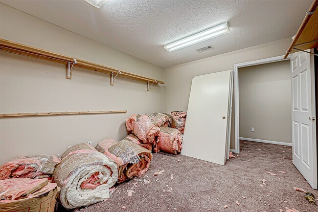 Building Photo - 10535 Dannhaus Rd