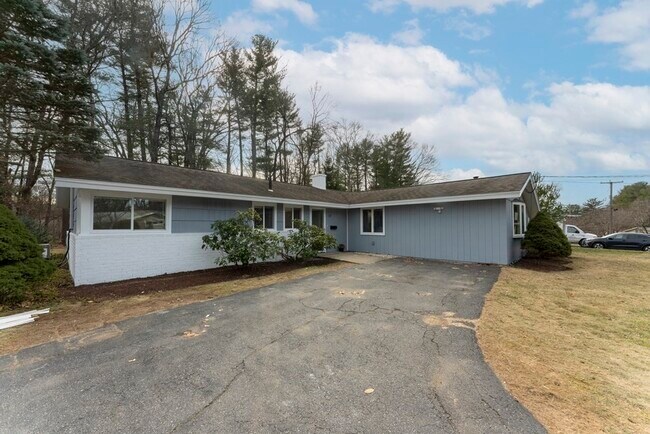 Building Photo - 57 Sloane Dr