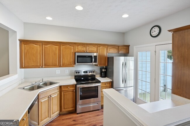 Building Photo - 939 Pike Forest Dr