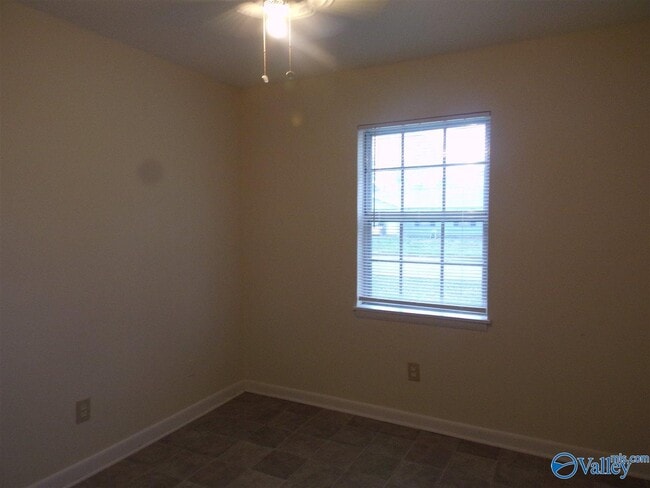 Building Photo - 14004 Hermosa Dr SW