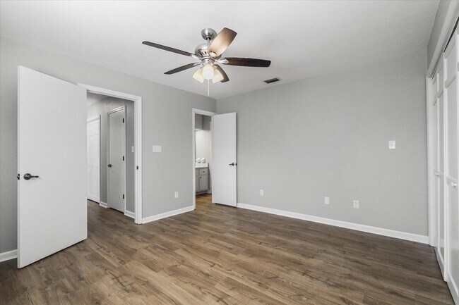 Building Photo - 3108 Ironwood Dr