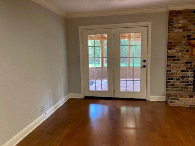 Building Photo - 301 Rivera Dr