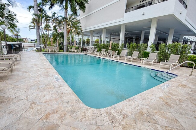 Building Photo - 1401 S Ocean Blvd