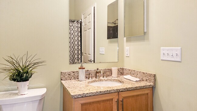 Building Photo - 203 Center Meadow Ln