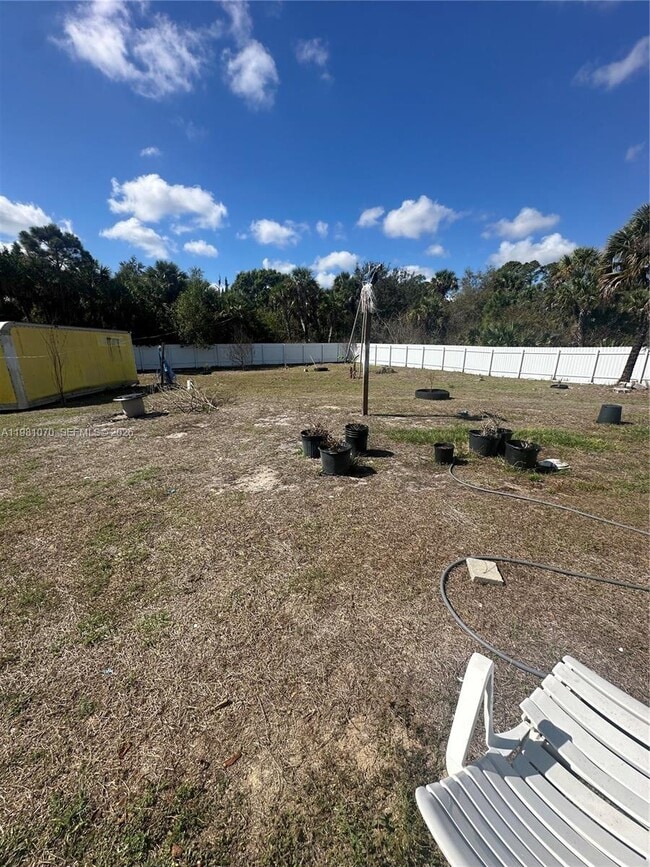 Building Photo - 5029 S Peachtree Cir