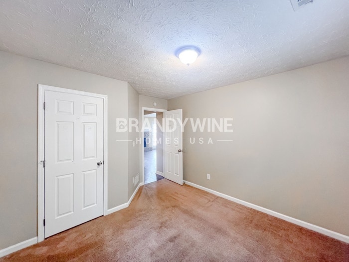 Building Photo - 371 Walker Dr