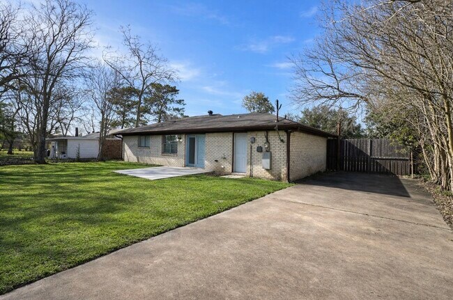 Building Photo - 101 Lottie Ln