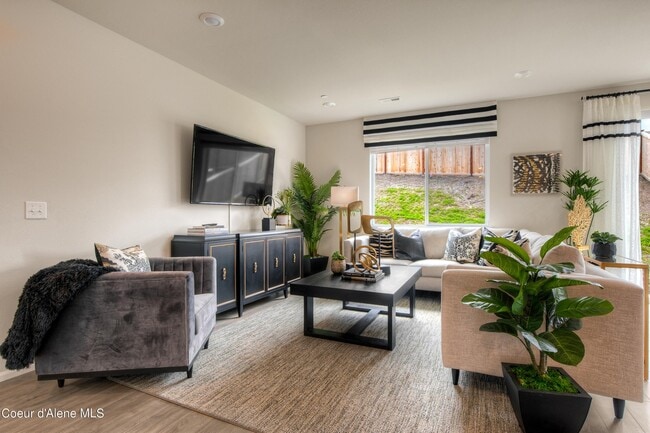 Building Photo - 2914 N Barton Lp