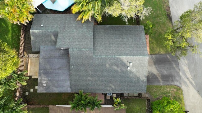 Building Photo - 10824 SW 132nd Cir Ct