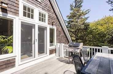 Building Photo - 72 Ledge Rd