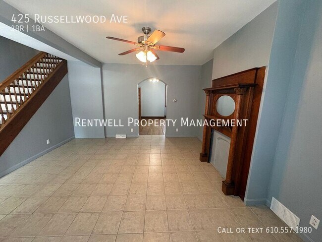 Building Photo - 425 Russellwood Ave