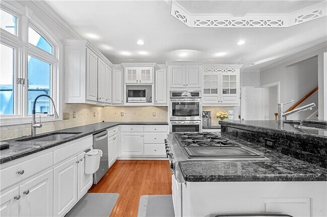 Building Photo - 4030 Greatwood Path