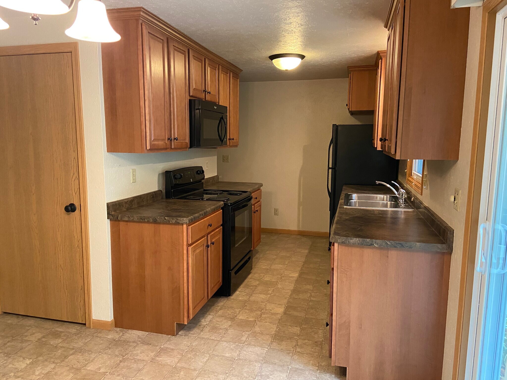 Building Photo - 2688 Lavender Ln