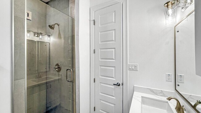 Building Photo - 5106 Sebastian Dr