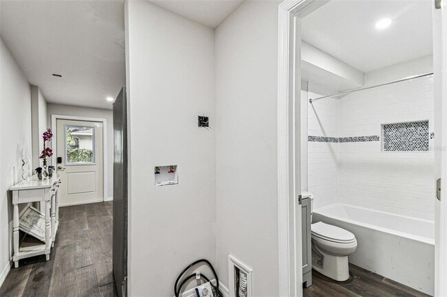 Building Photo - 1006 E 26th Ave