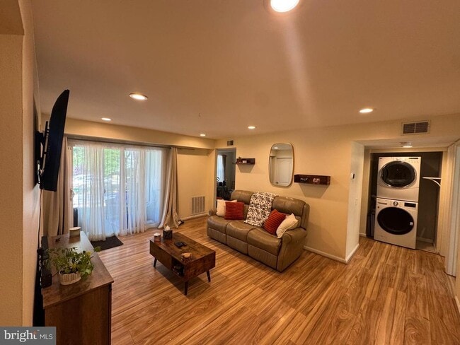 Building Photo - 20220 Shipley Terrace