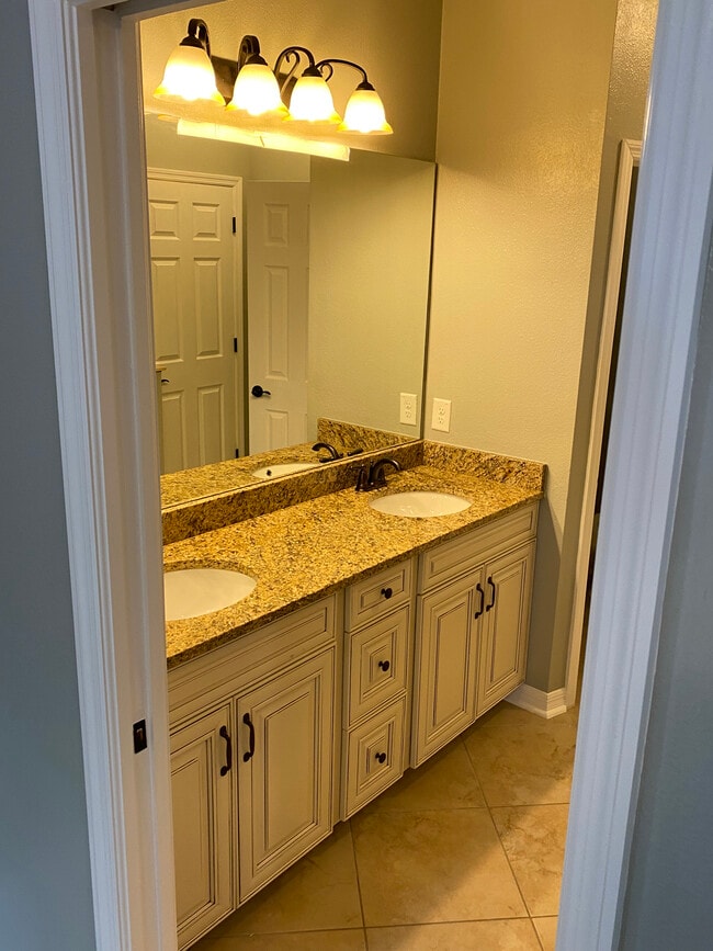 Building Photo - 4439 Ashton Meadows Way