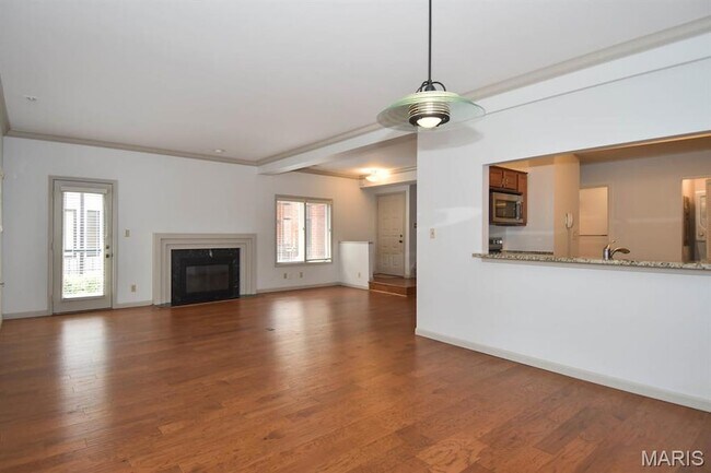 Building Photo - 4444 Lindell Blvd