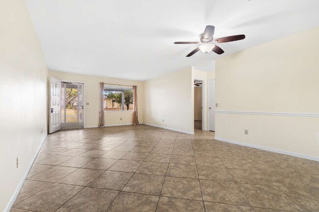 Building Photo - 2BR 2BA Villa Available Now On Top of the Word!