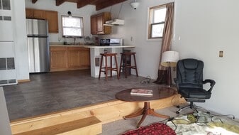 Building Photo - 661 Springtown Rd