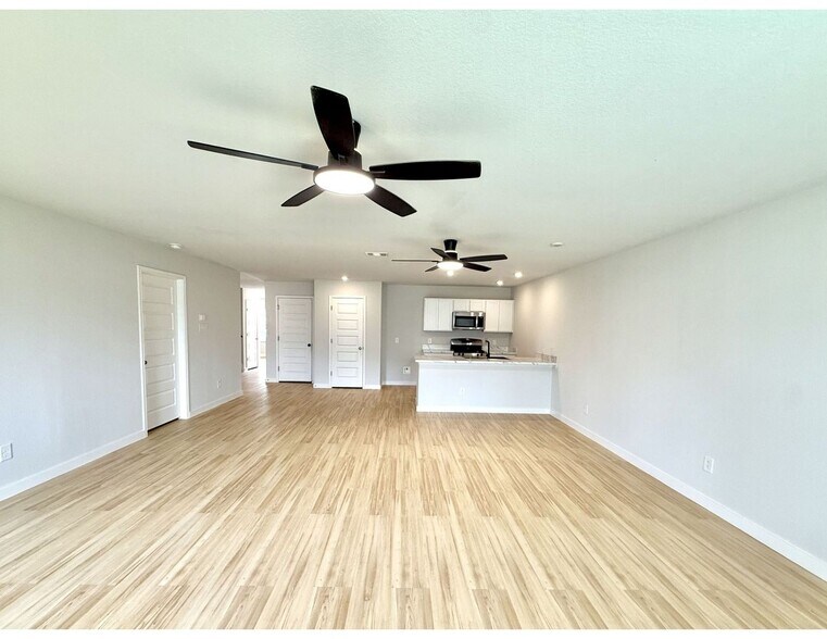 Building Photo - 139 Rd 51026
